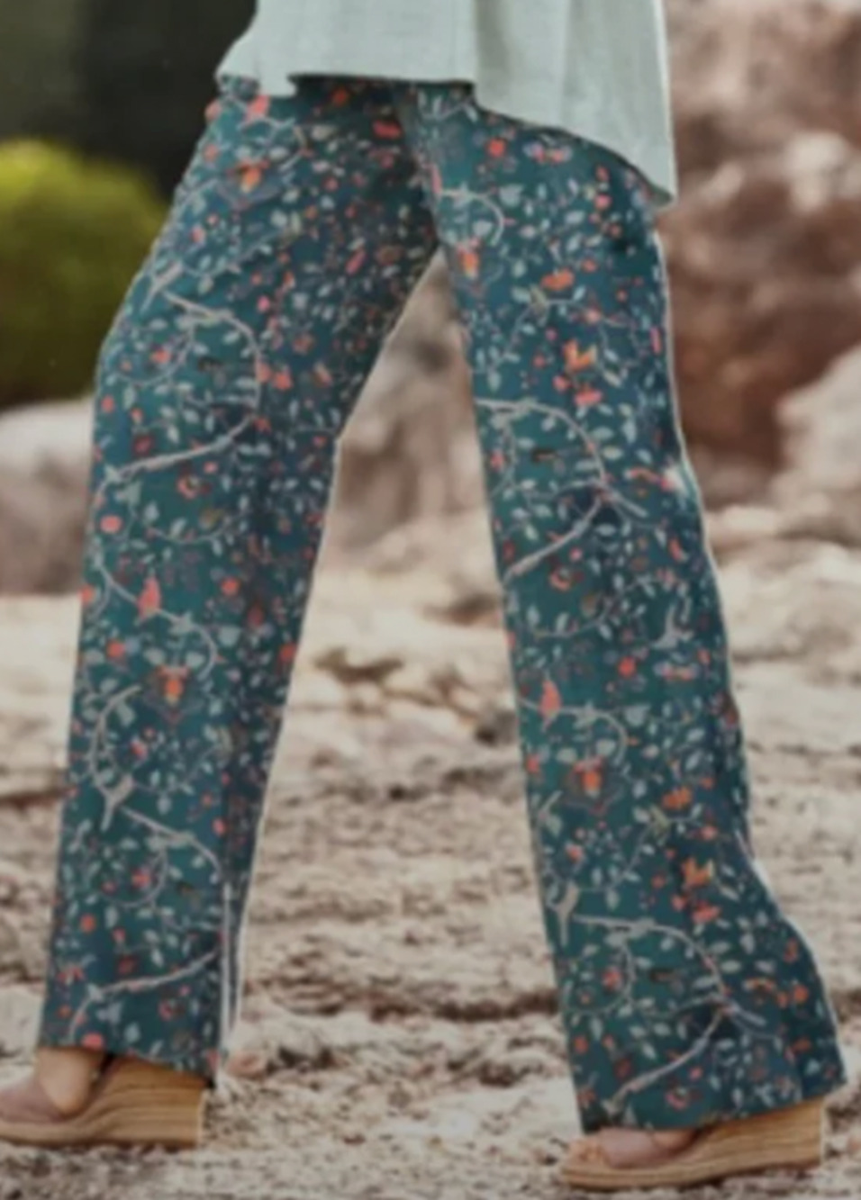Peruvian Connection Moorea green Printed Flare Leg Trouser Women’s Size 6